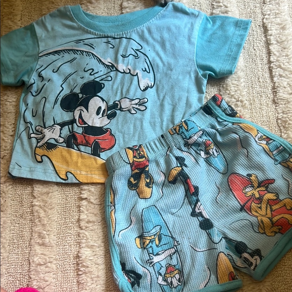 Mickey Mouse Surfing Set 2t WORN
